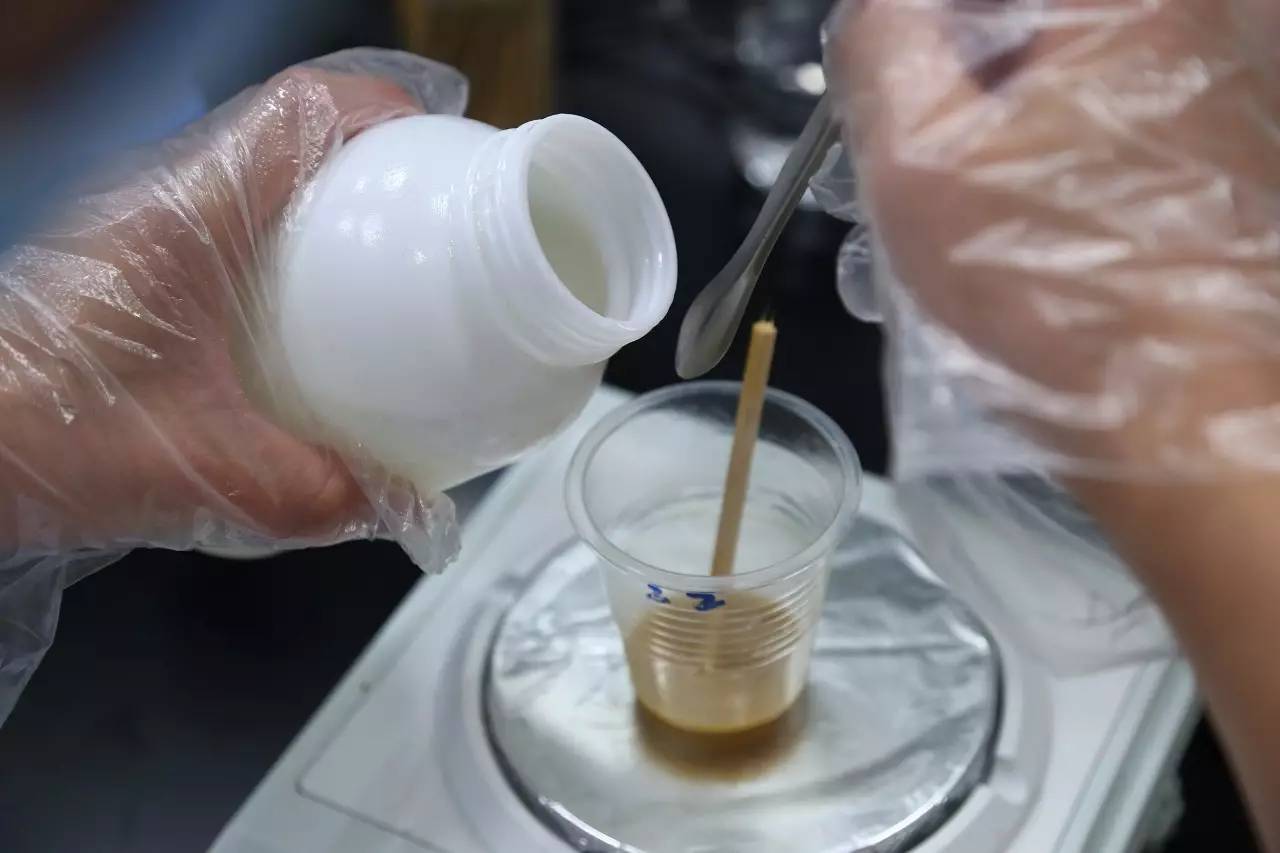 起泡的灌封胶？看灌封胶消泡剂如何强力消泡