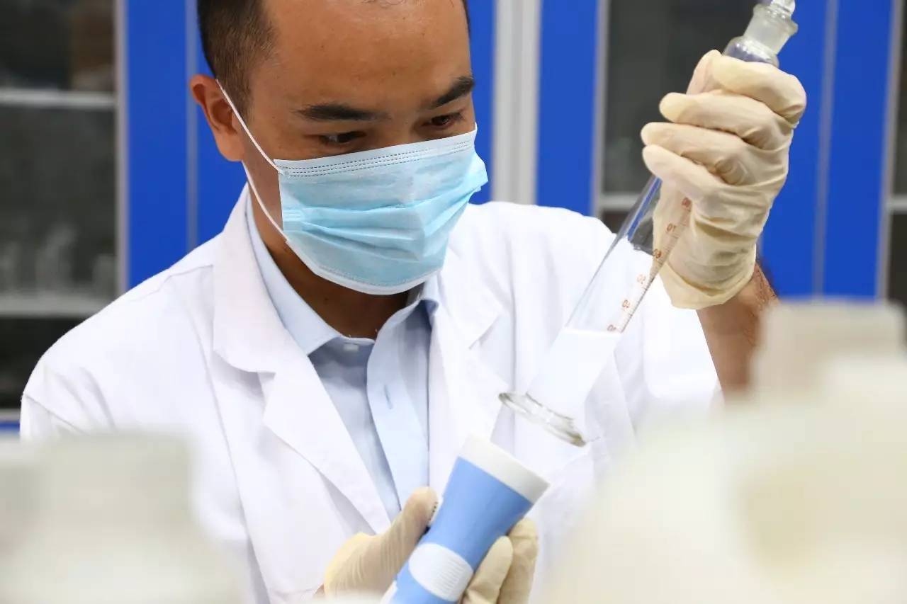 润版液用消泡剂让彩印工厂不停产